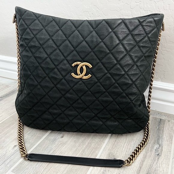 Chanel Black Caviar Leather Quilted Hobo Crossbody Bag - Picture 2 of 16